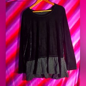 Signature studio blouse